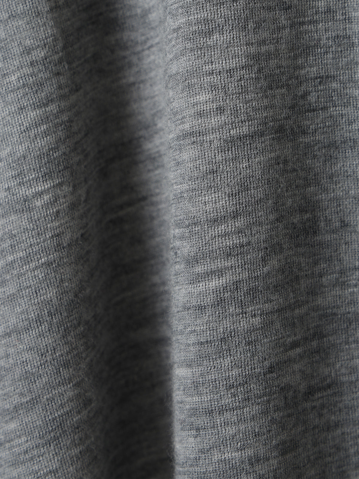 FINE WOOL OVER HIGH NECK TOPS