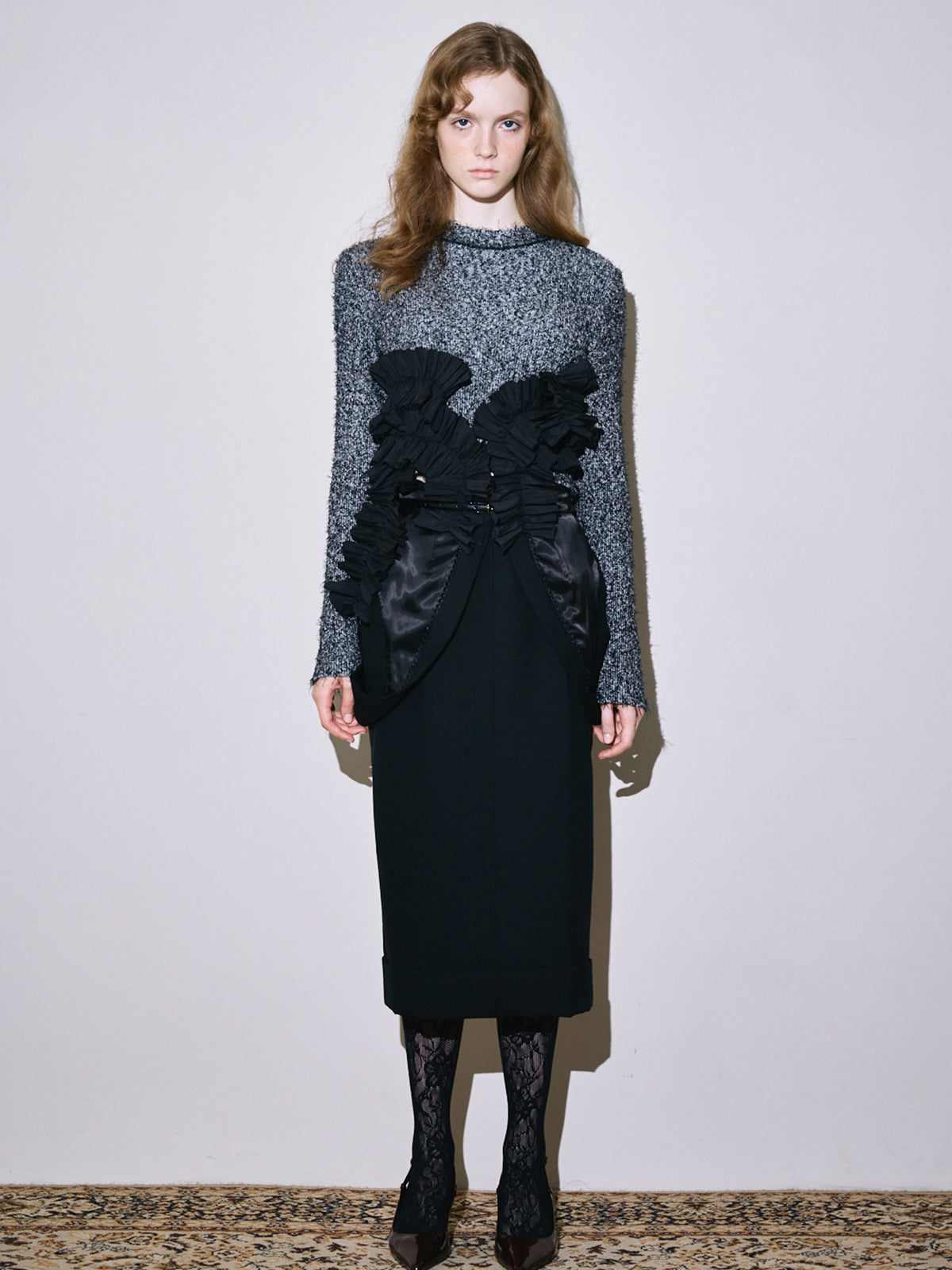 Deformation lace skirt