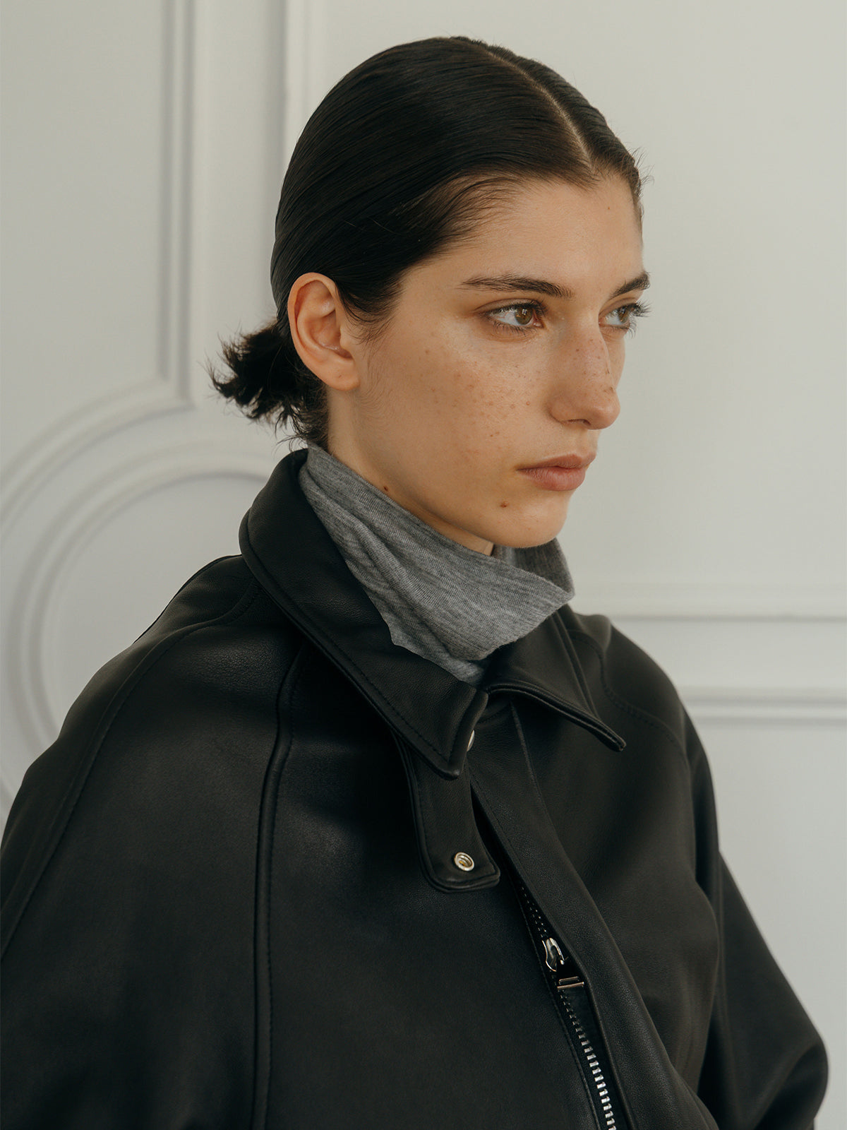 FINE WOOL OVER HIGH NECK TOPS