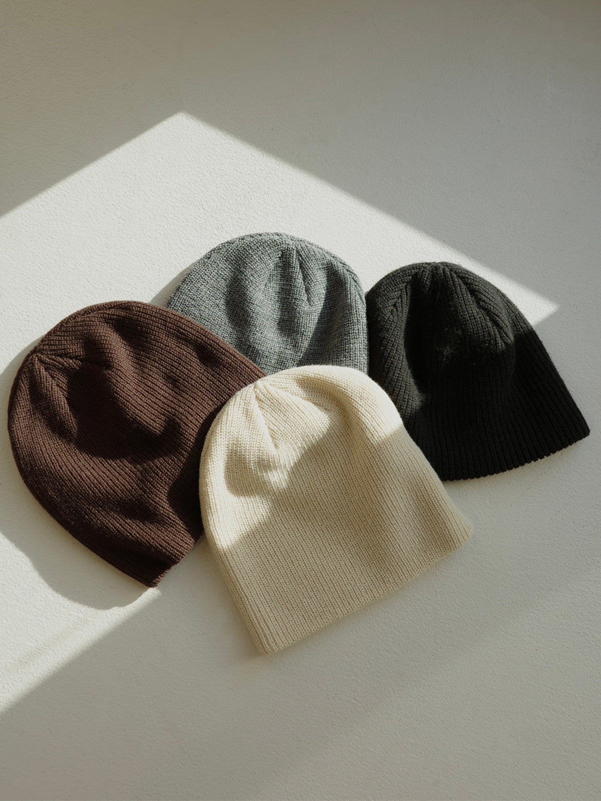 KNIT BEANIE