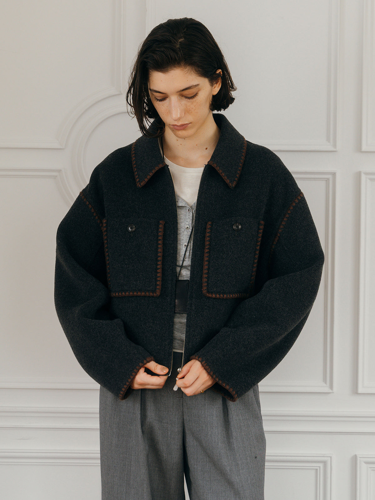 WOOL EMBROIDERY SHORT ZIP JACKET