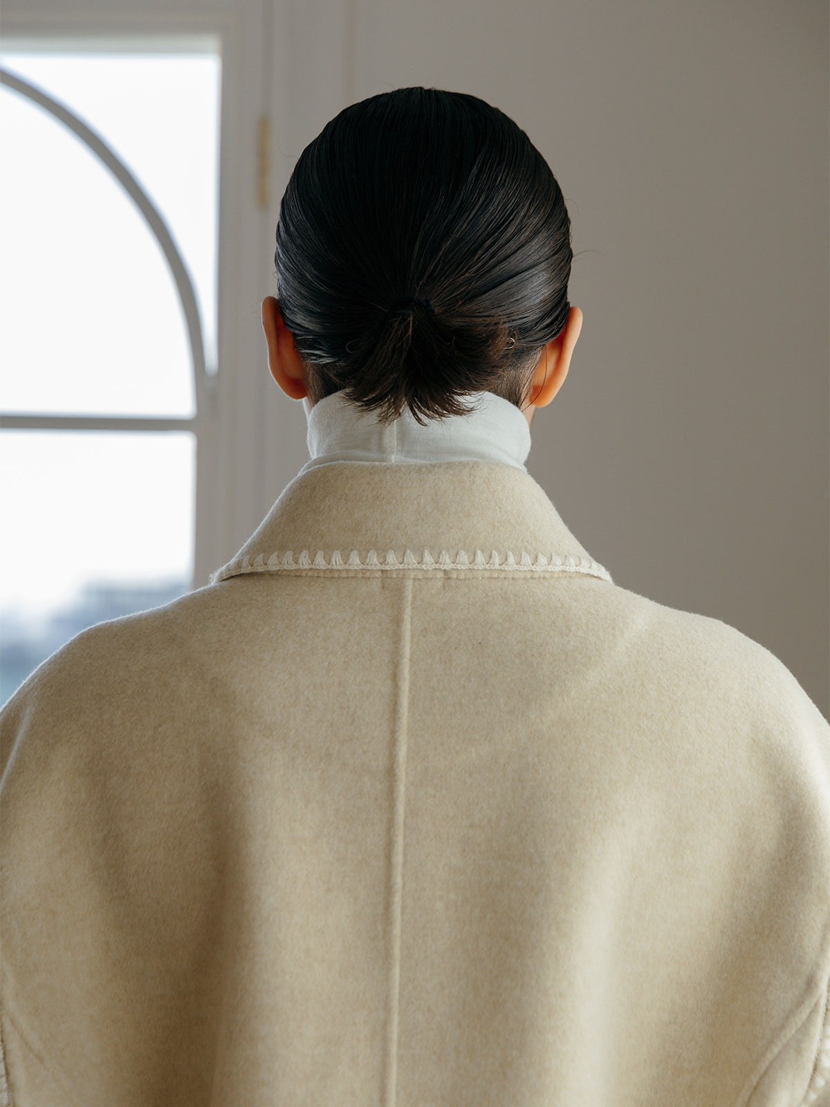 WOOL EMBROIDERY SHORT ZIP JACKET