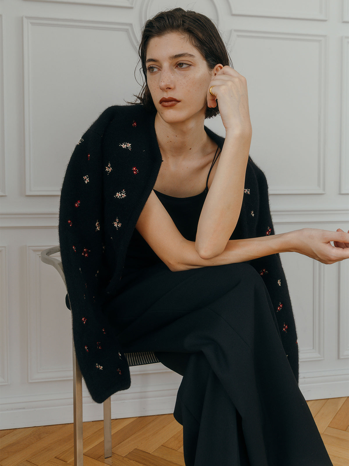 FLOWER EMBROIDERY KNIT JACKET