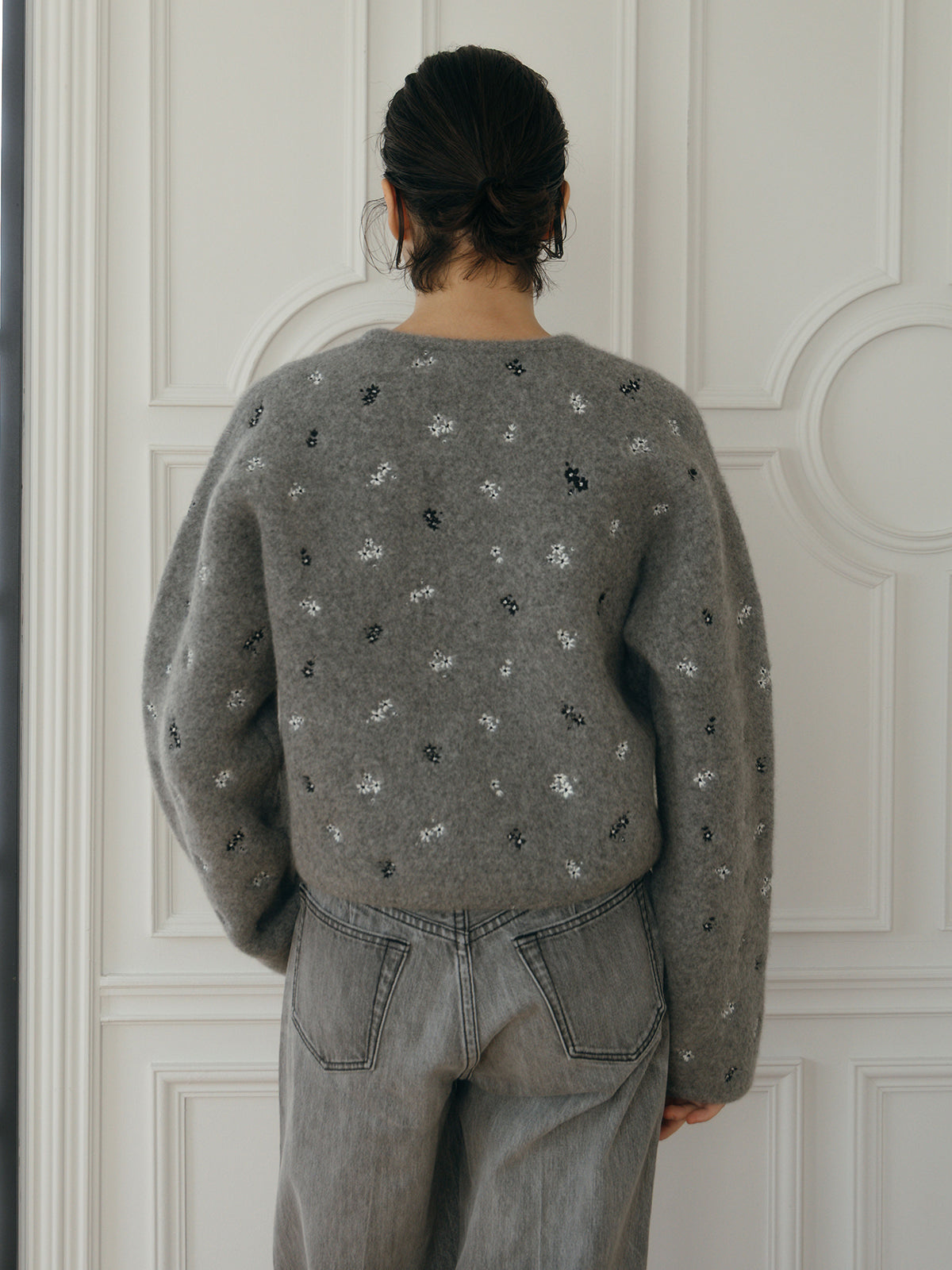 FLOWER EMBROIDERY KNIT JACKET