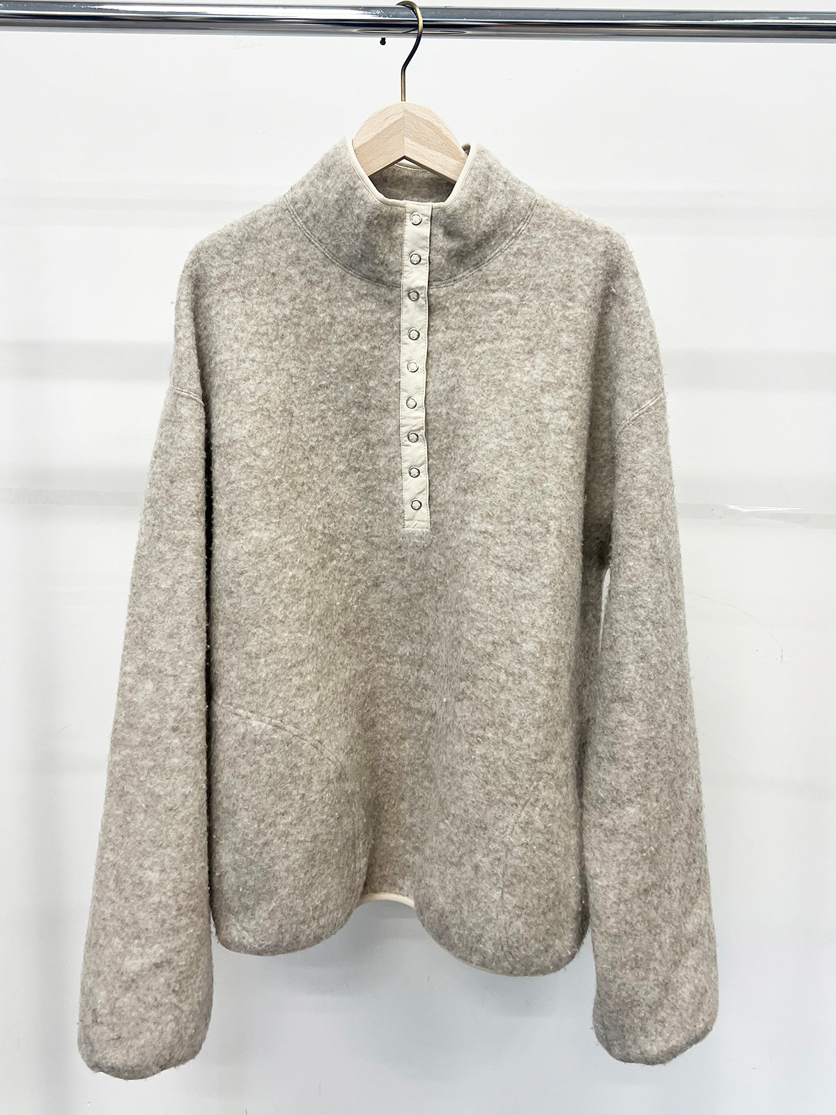 WOOL FLEECE TOP