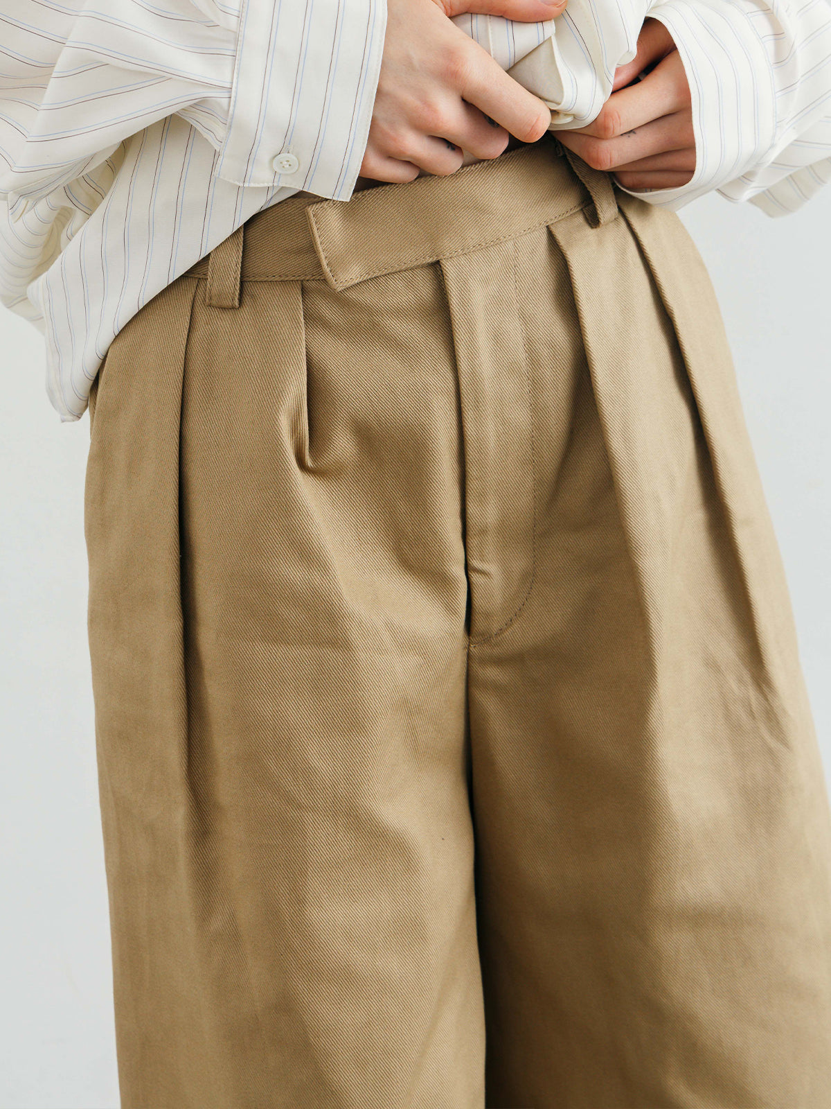 WIDE BERMUDA PANTS