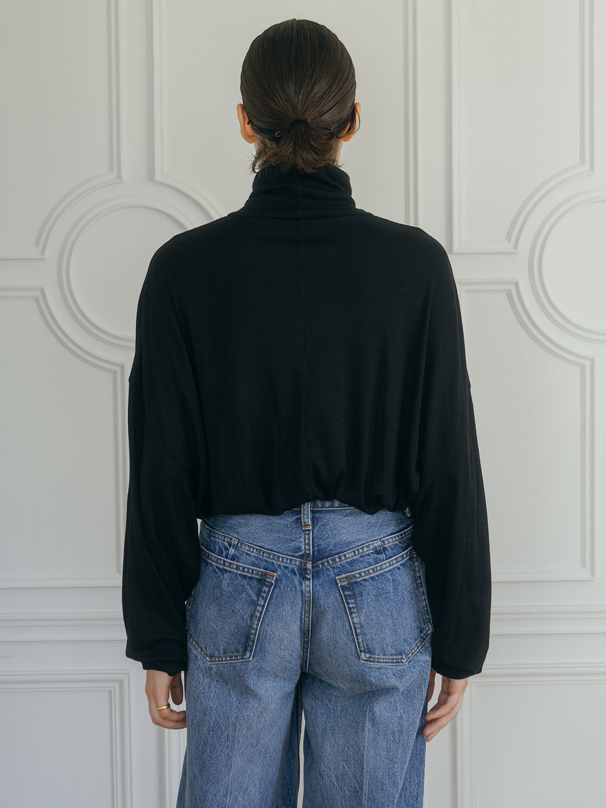 FINE WOOL OVER HIGH NECK TOPS