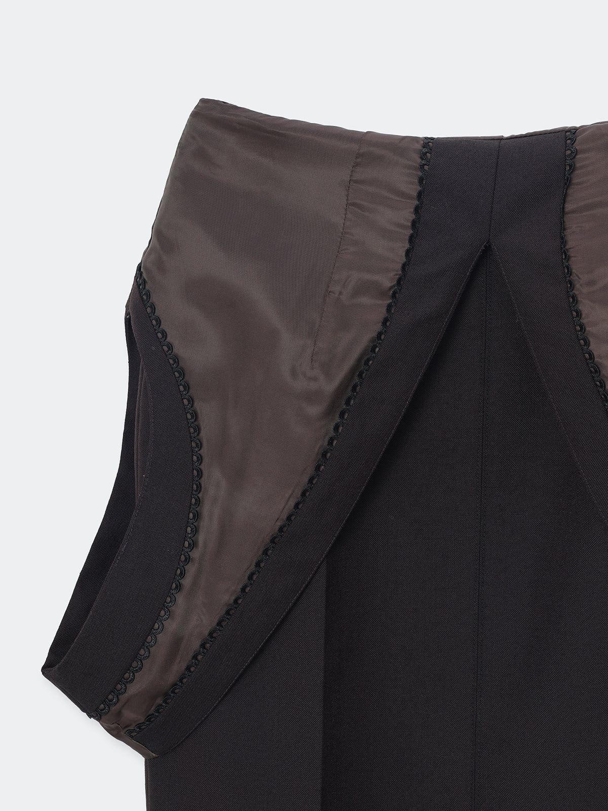 Deformation lace skirt