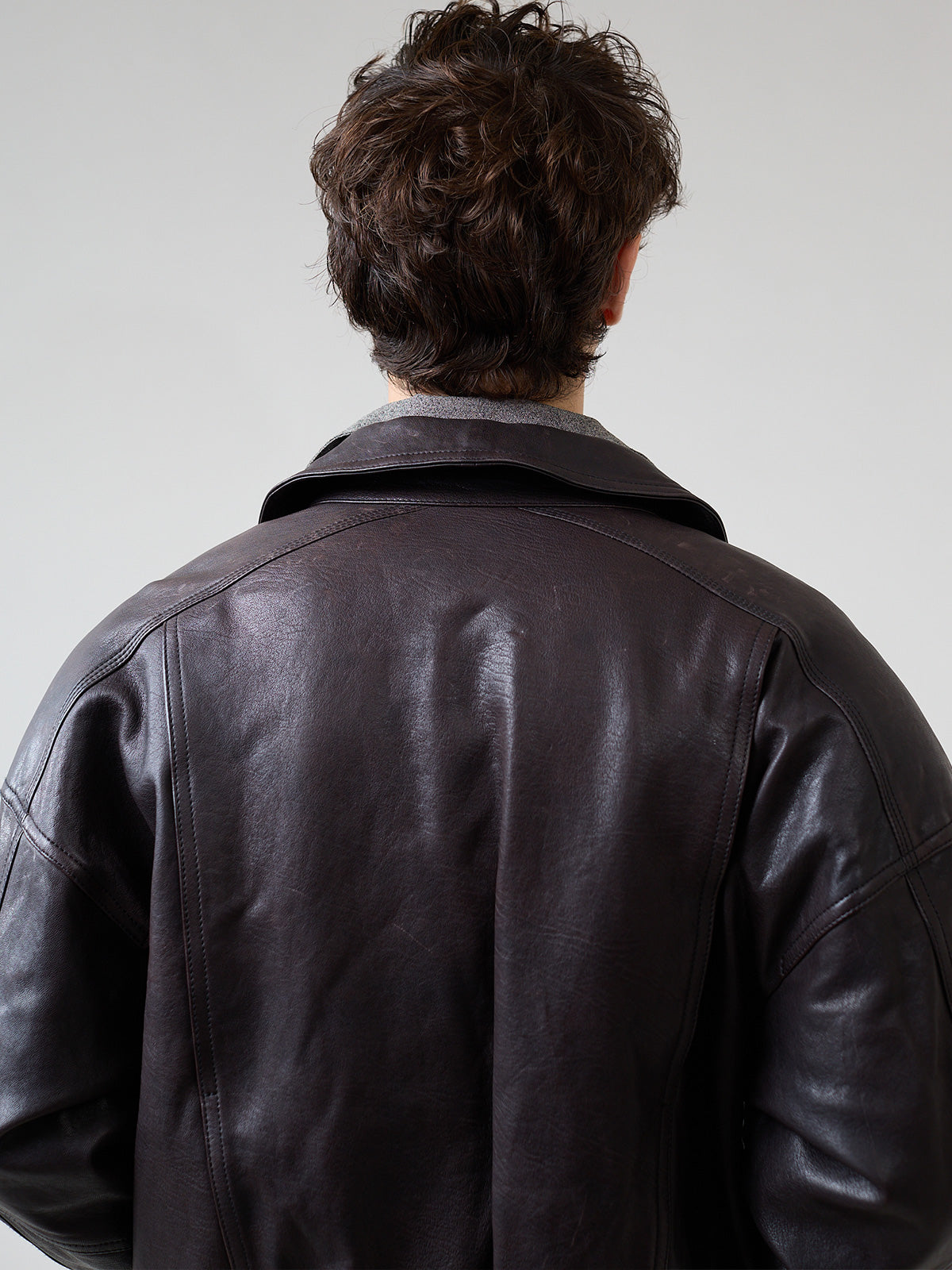 BOMBER JACKET IN LEATHER