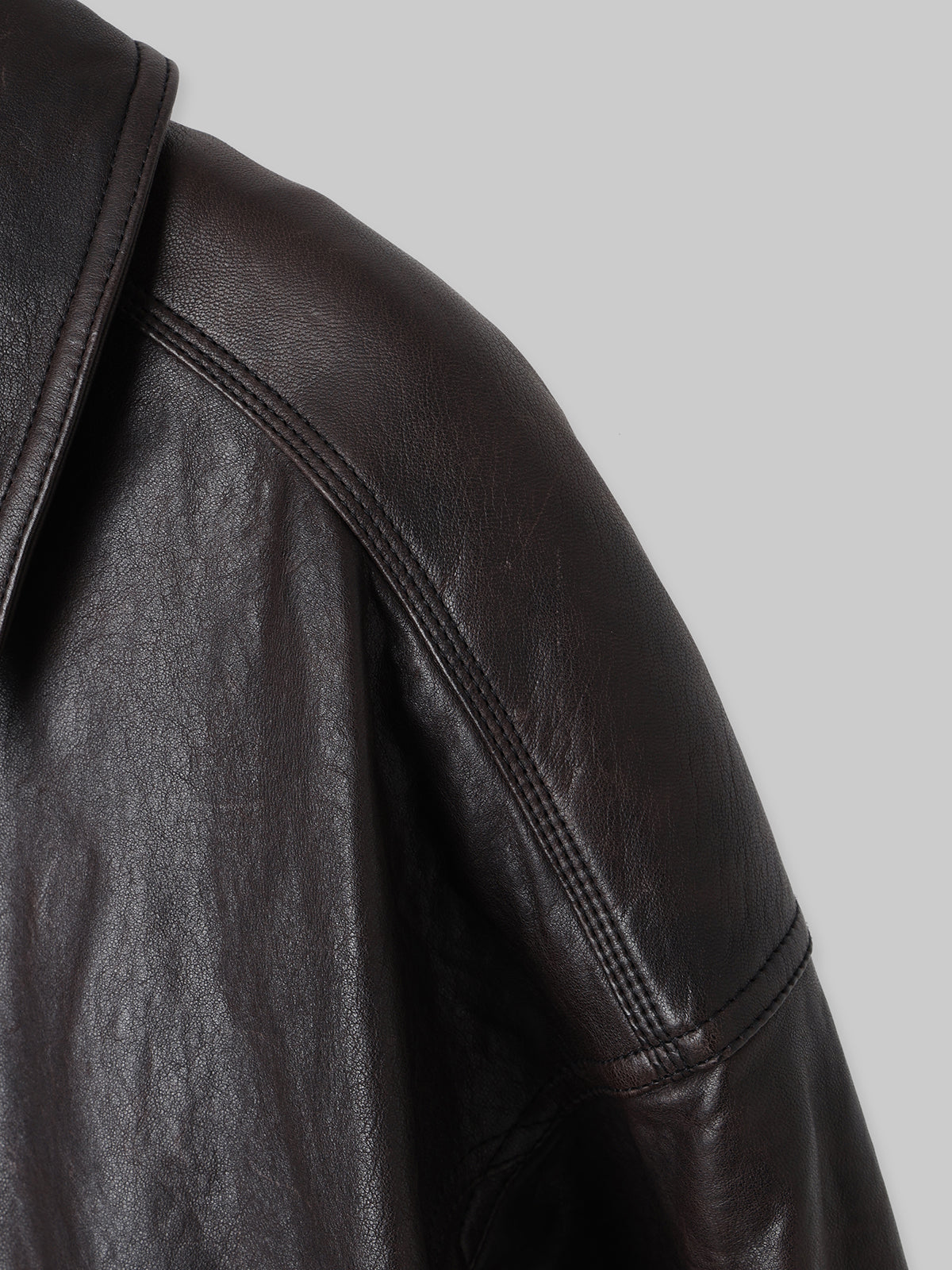 BOMBER JACKET IN LEATHER