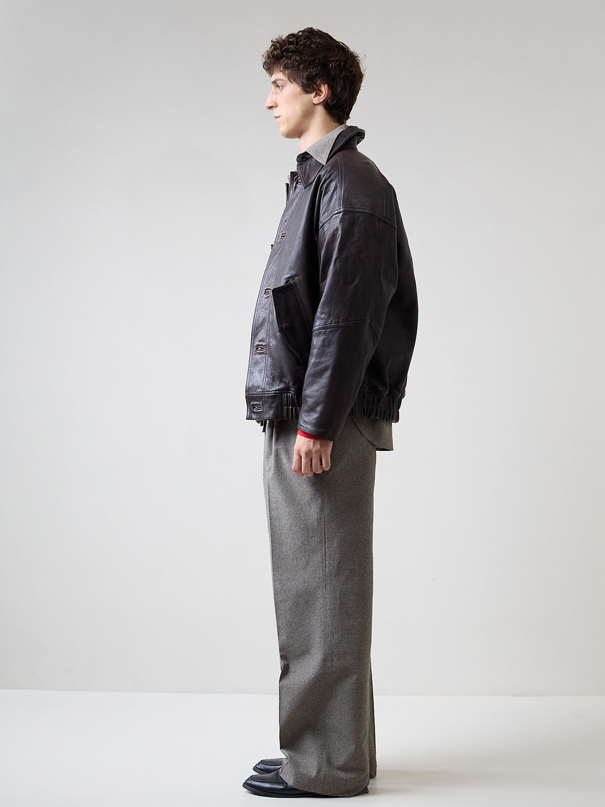 BOMBER JACKET IN LEATHER