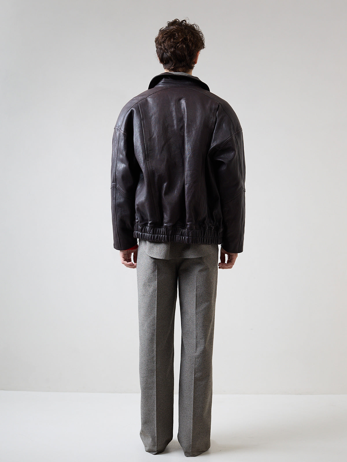 BOMBER JACKET IN LEATHER