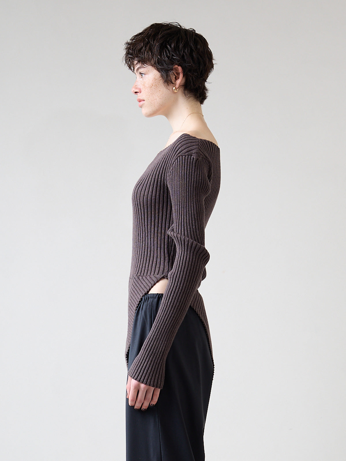 RIB CUTTING KNIT
