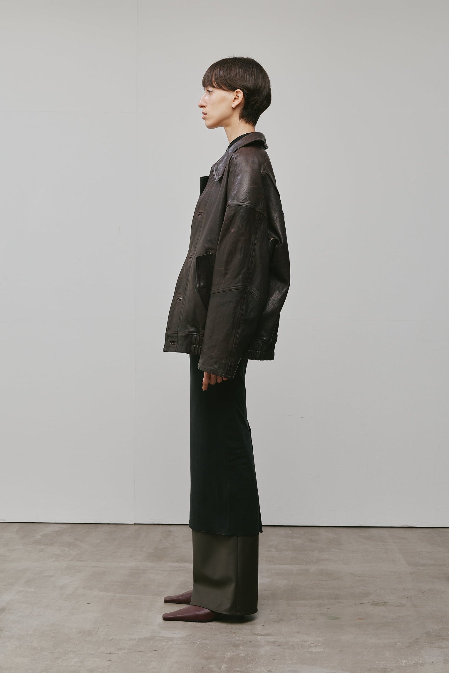 BOMBER JACKET IN LEATHER