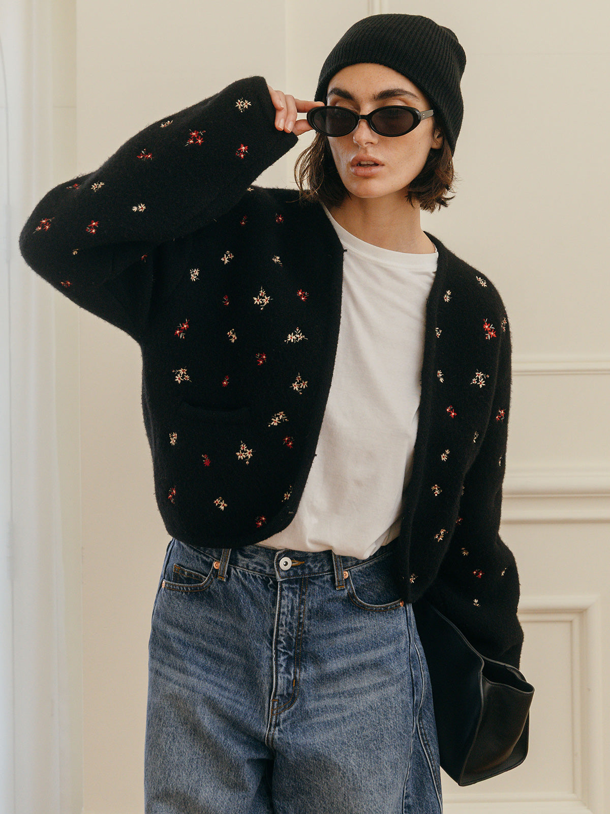 FLOWER EMBROIDERY KNIT JACKET