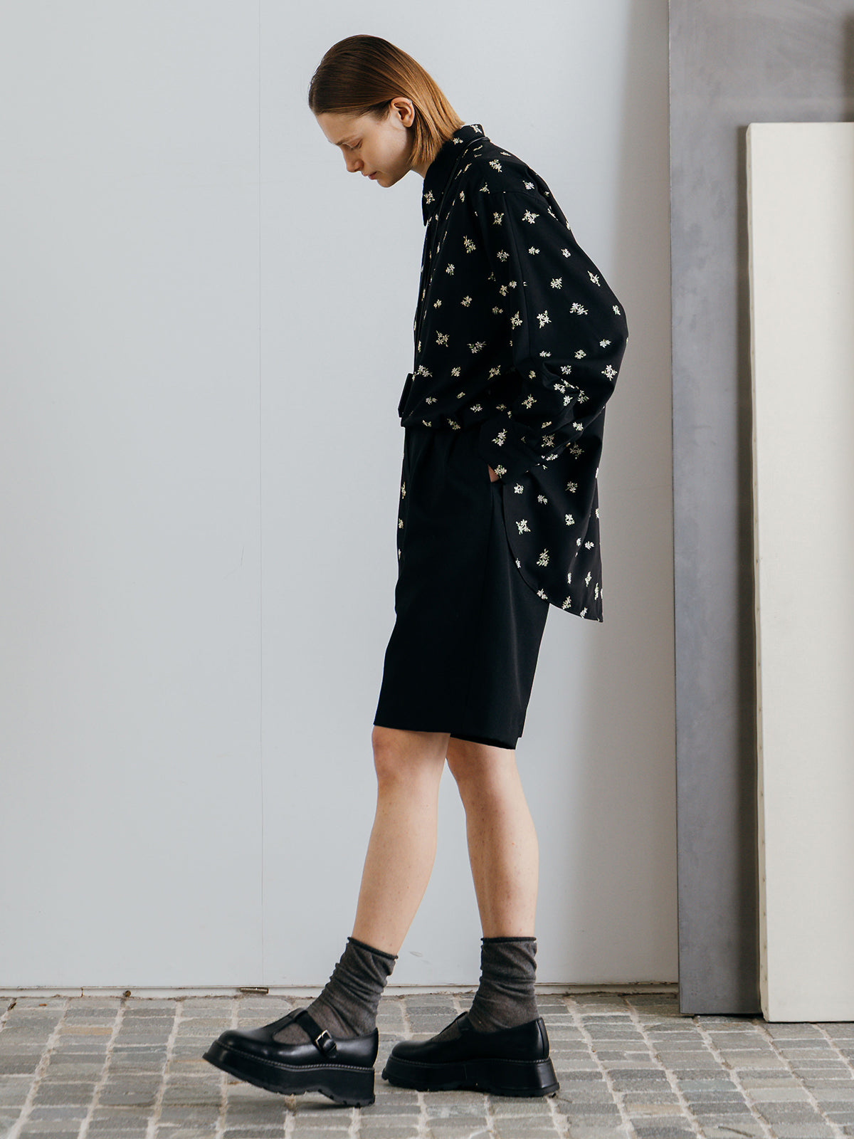 FLOWER EMBROIDERY SHIRTS