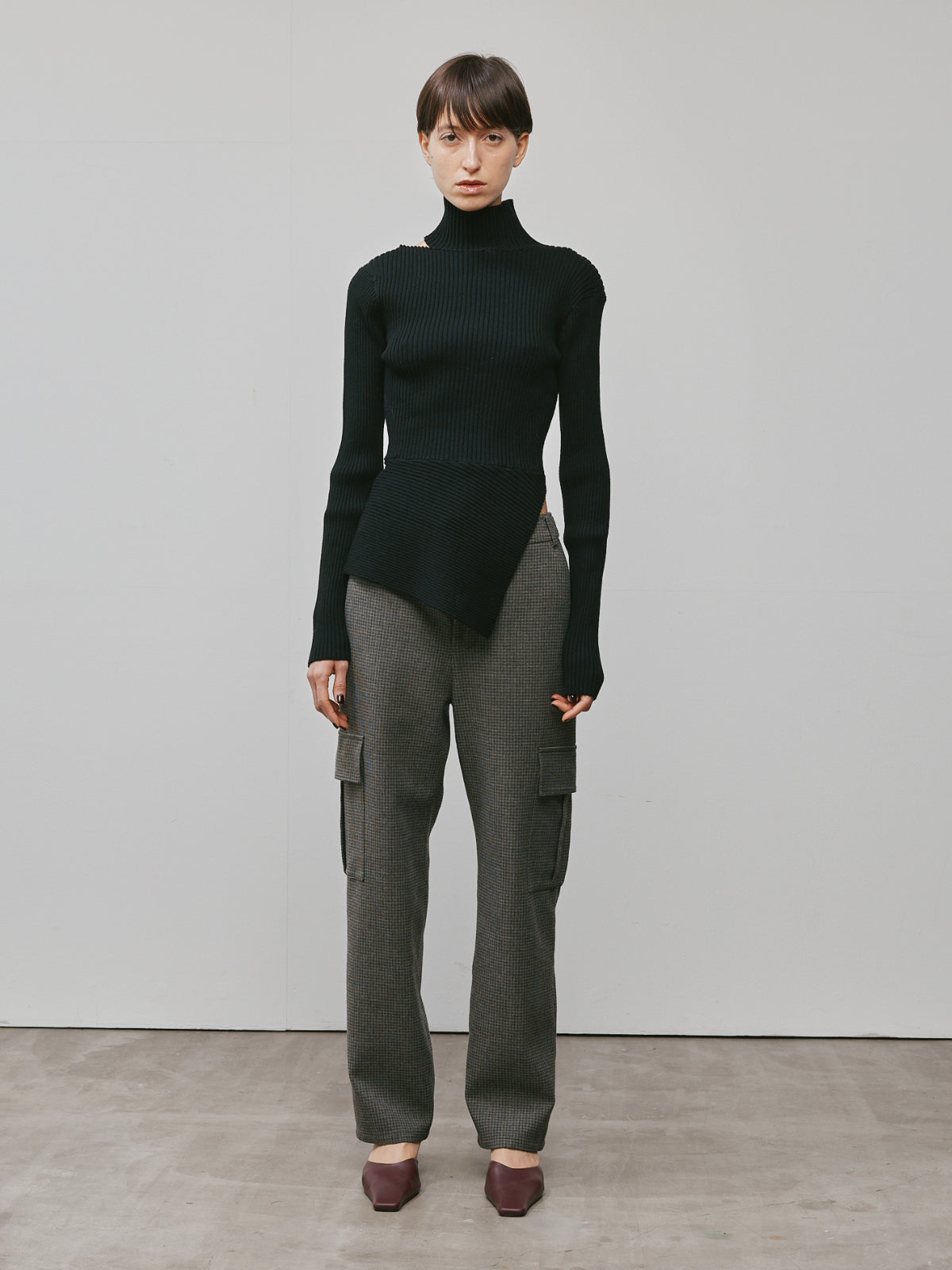RIB ASYMMETRY KNIT