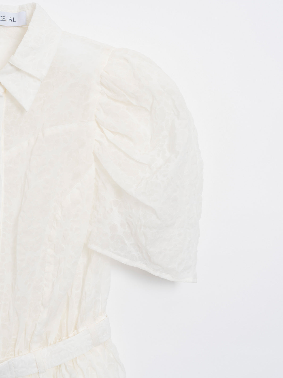 Globe form blouse