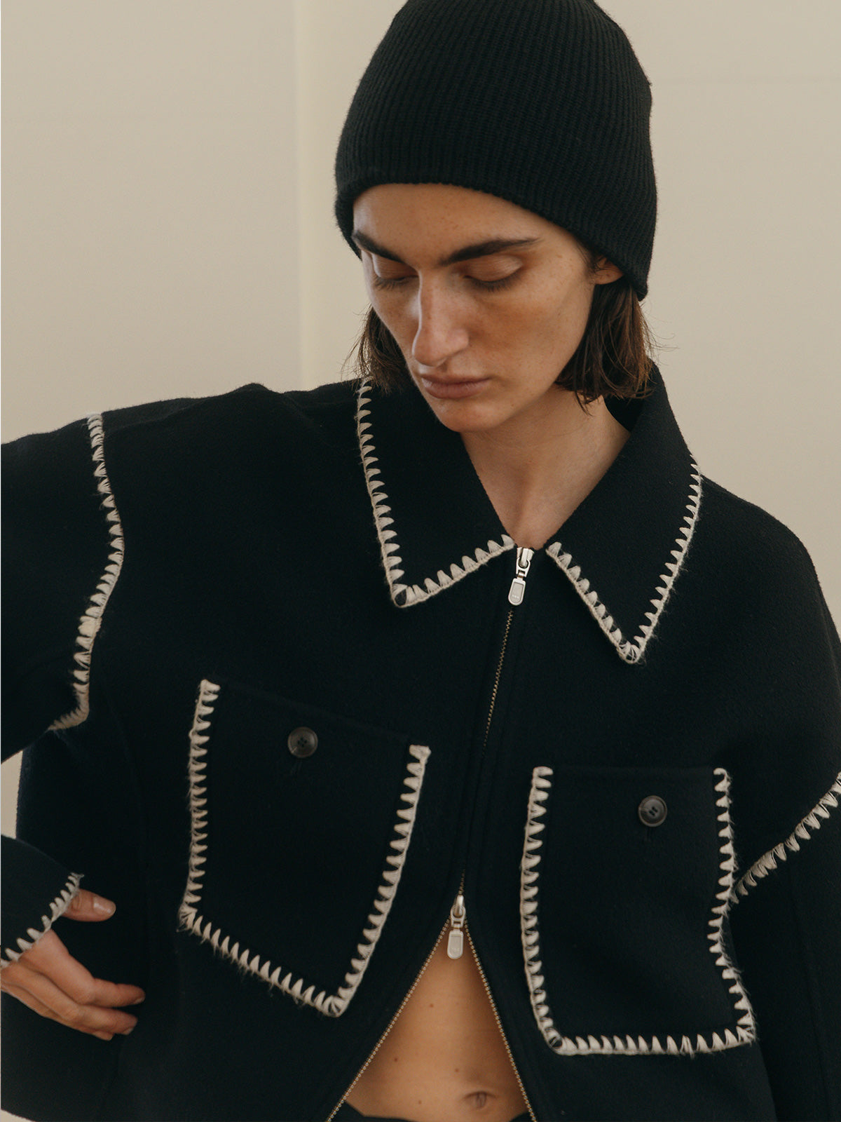 WOOL EMBROIDERY SHORT ZIP JACKET