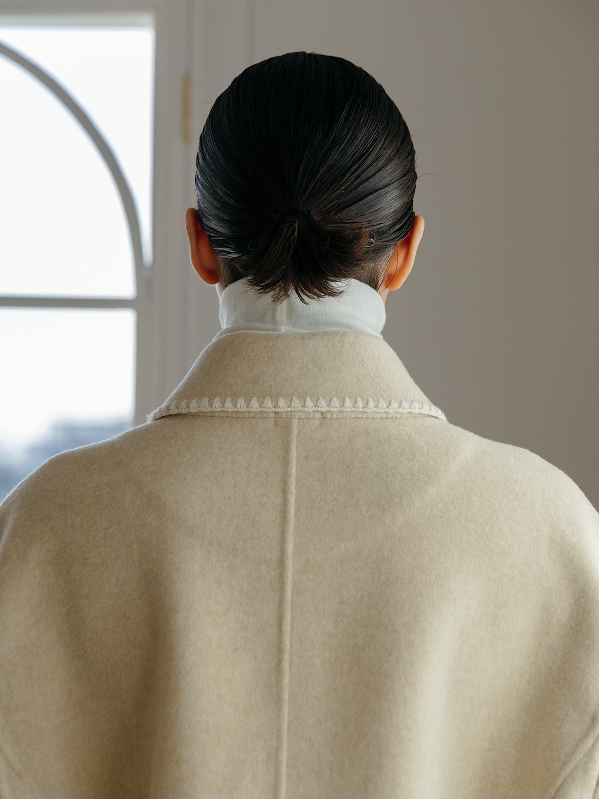 FINE WOOL OVER HIGH NECK TOPS