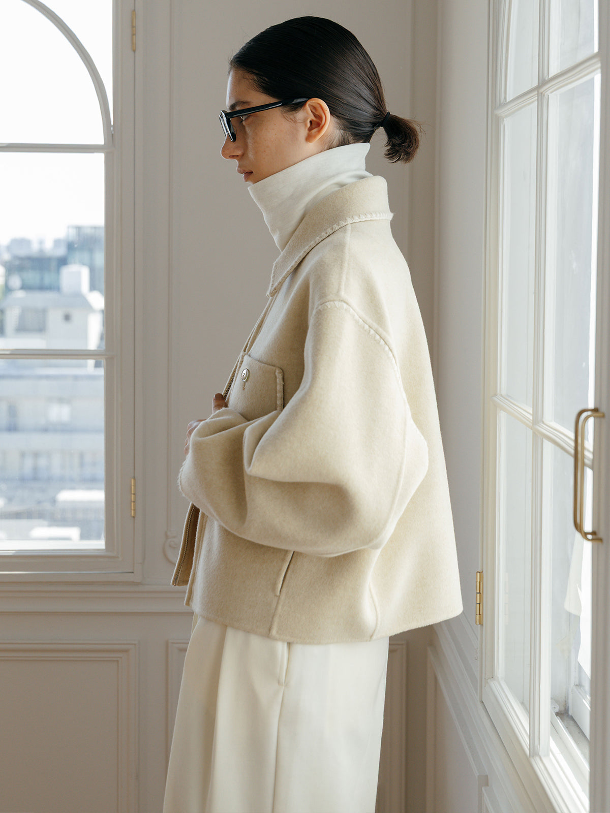 FINE WOOL OVER HIGH NECK TOPS