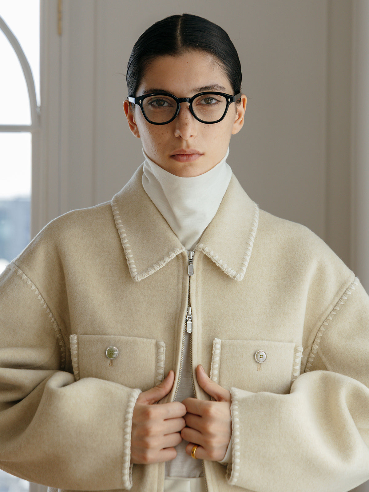 FINE WOOL OVER HIGH NECK TOPS