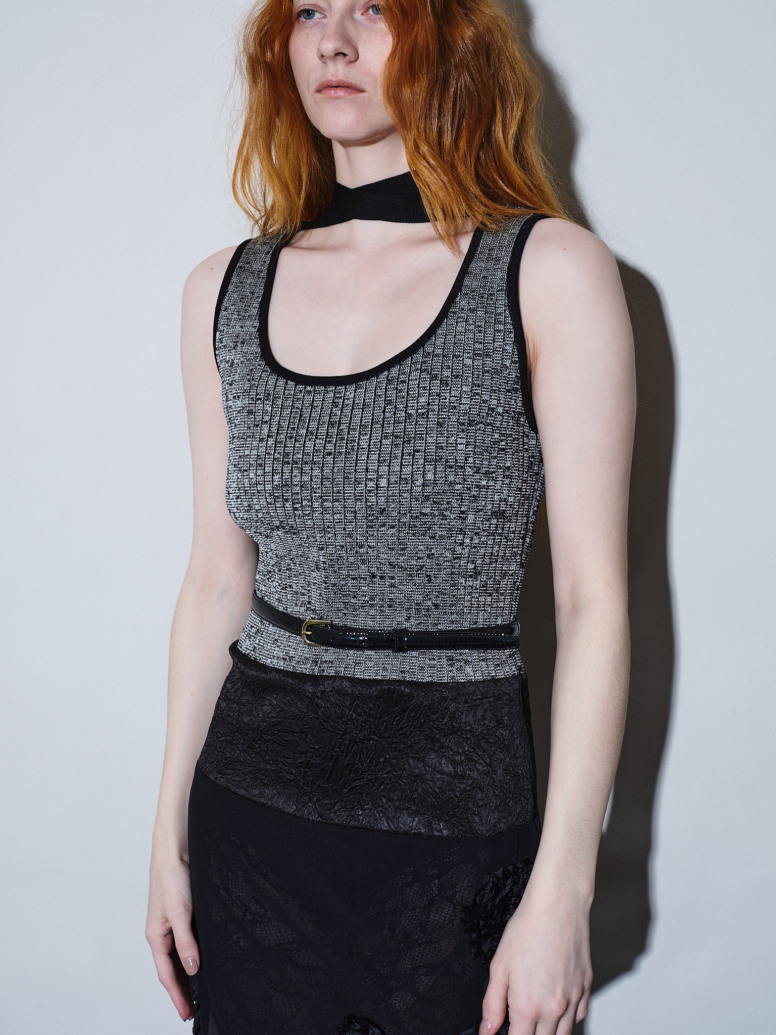 Rose reef embroidery knit