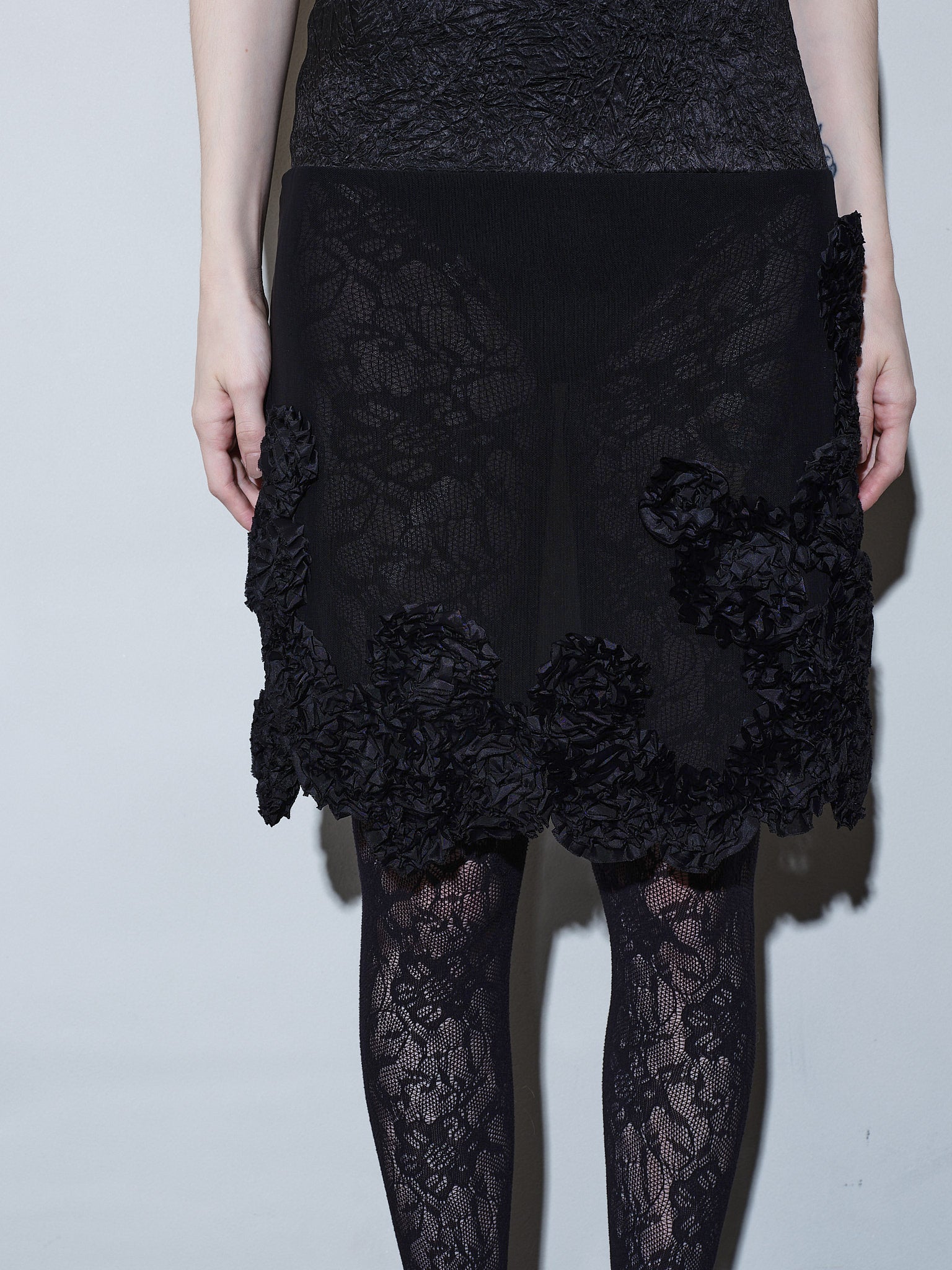 Rose reef embroidery knit