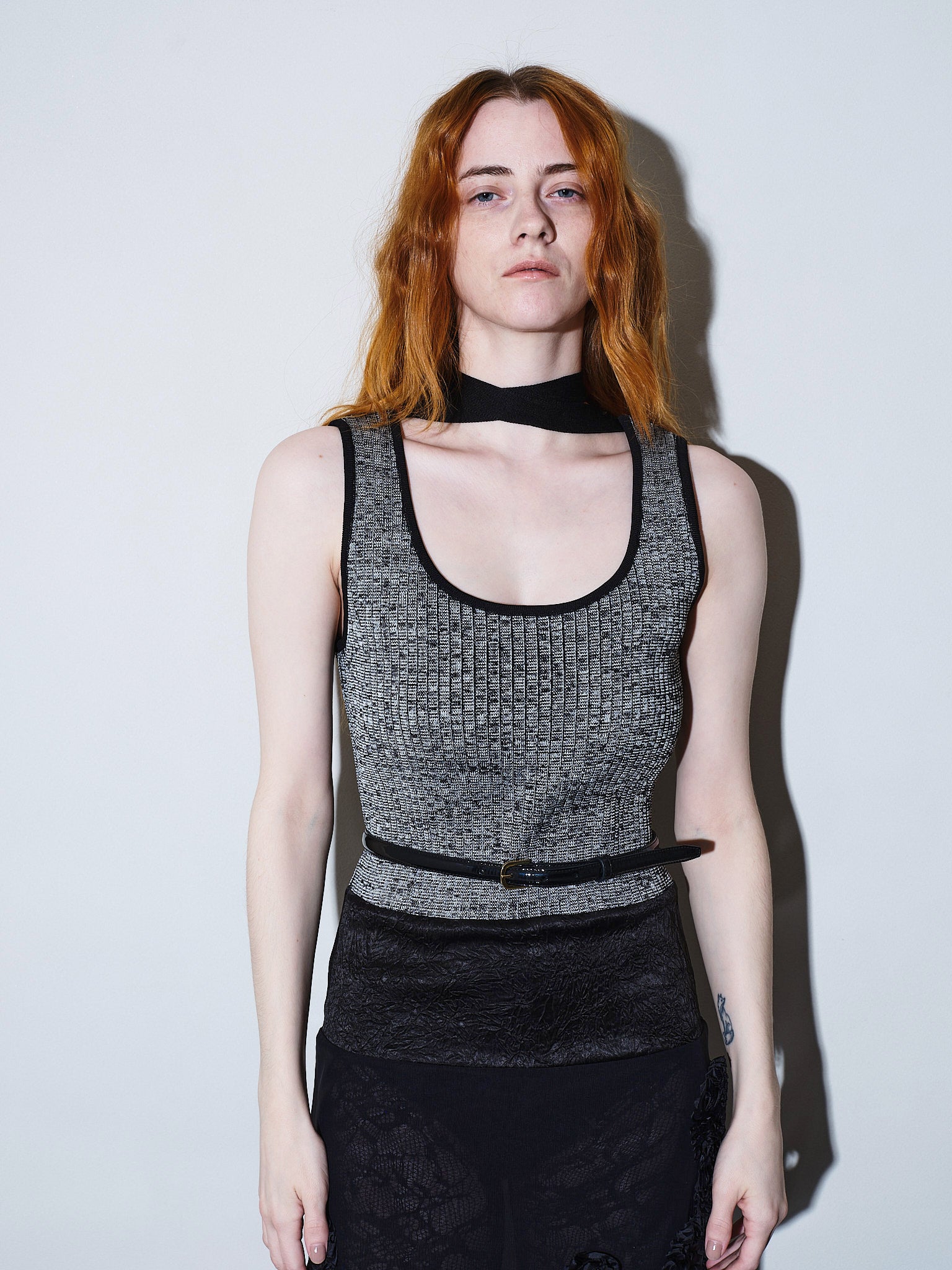 Rose reef embroidery knit