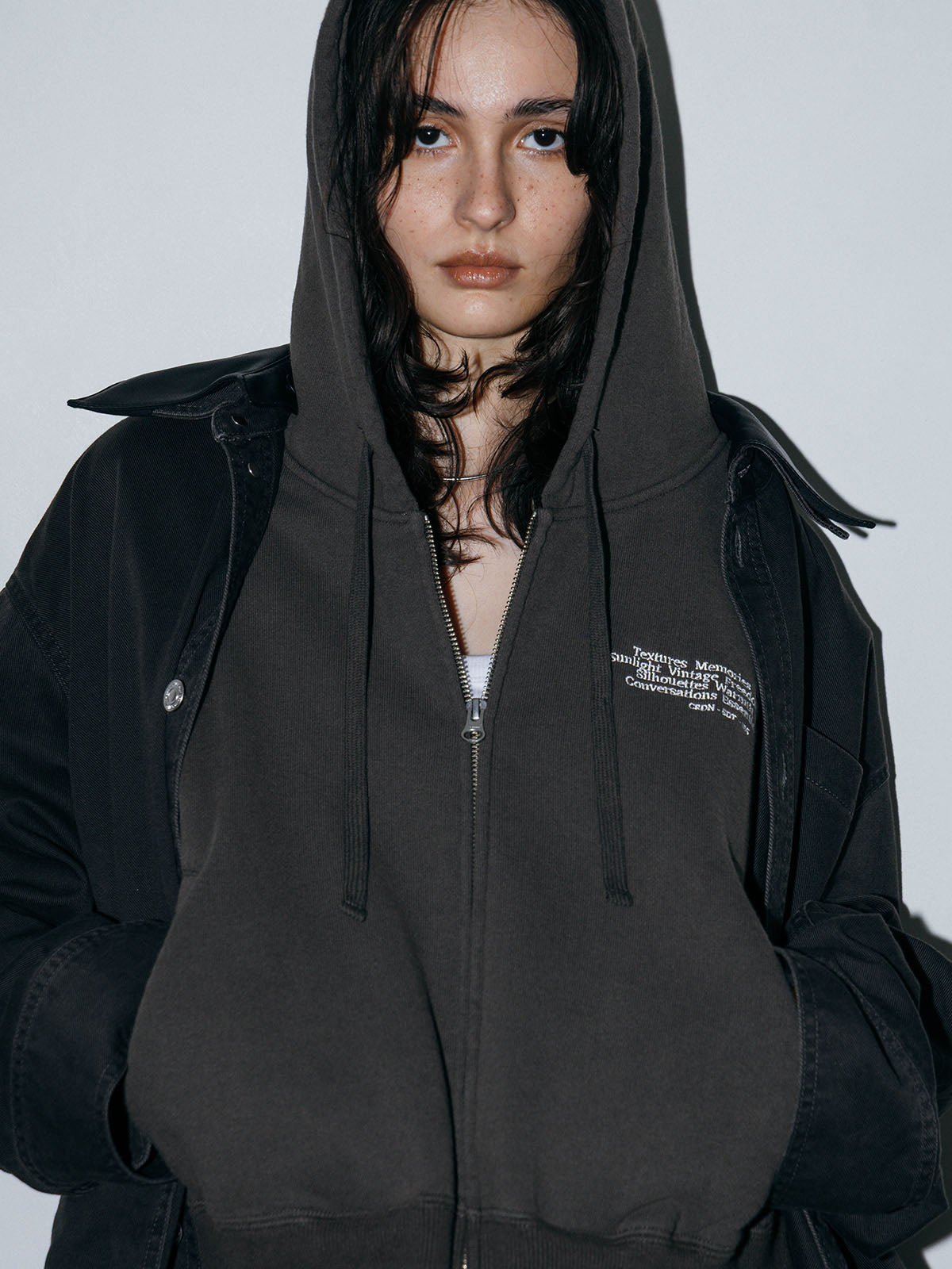 ZIP UP HOODED SWEAT SHIRT