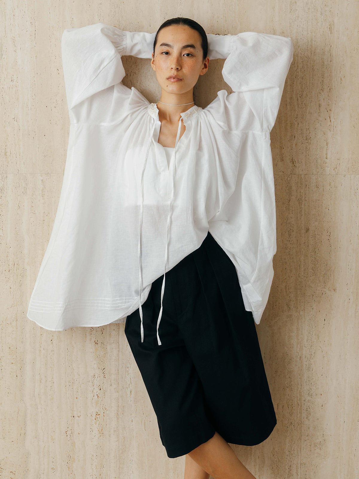 EMBROIDERY COLLAR GATHER BLOUSE