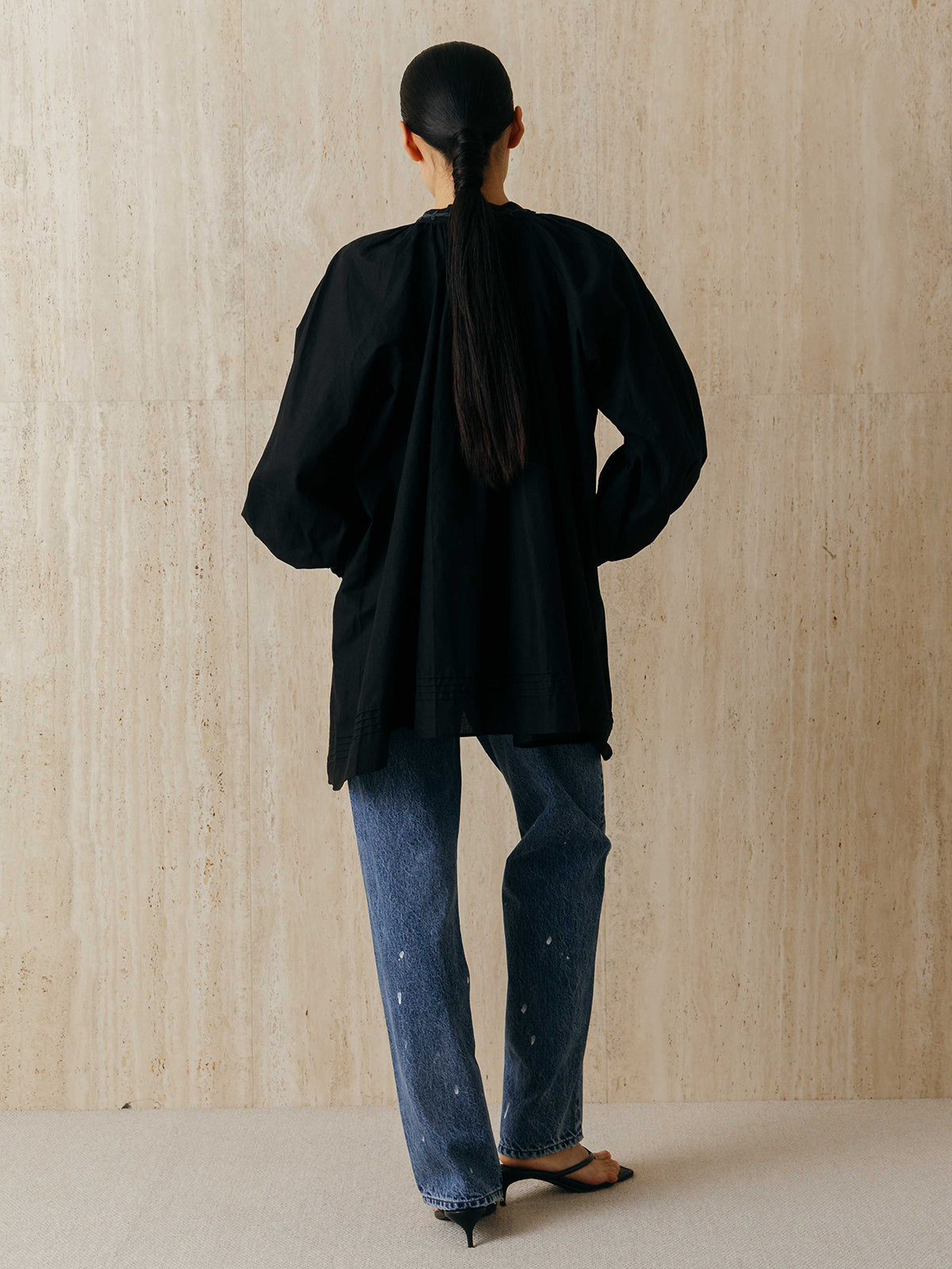 EMBROIDERY COLLAR GATHER BLOUSE