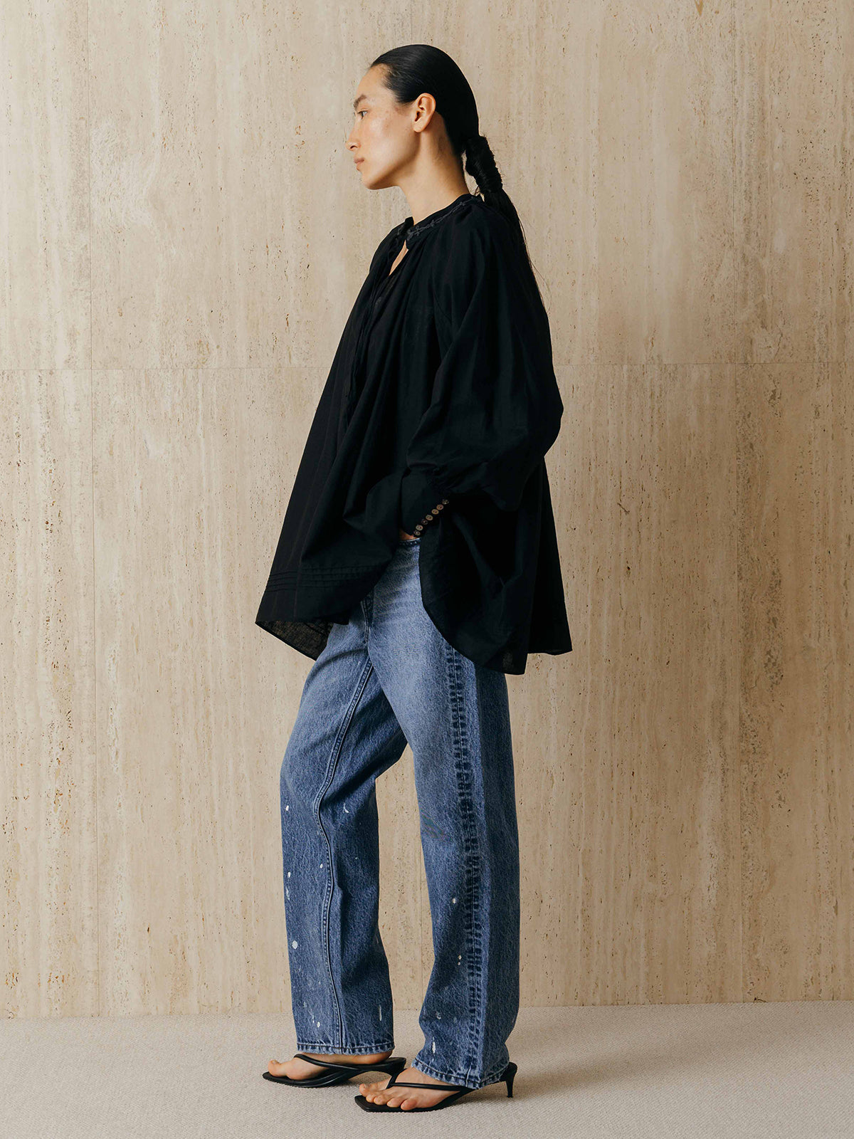 EMBROIDERY COLLAR GATHER BLOUSE