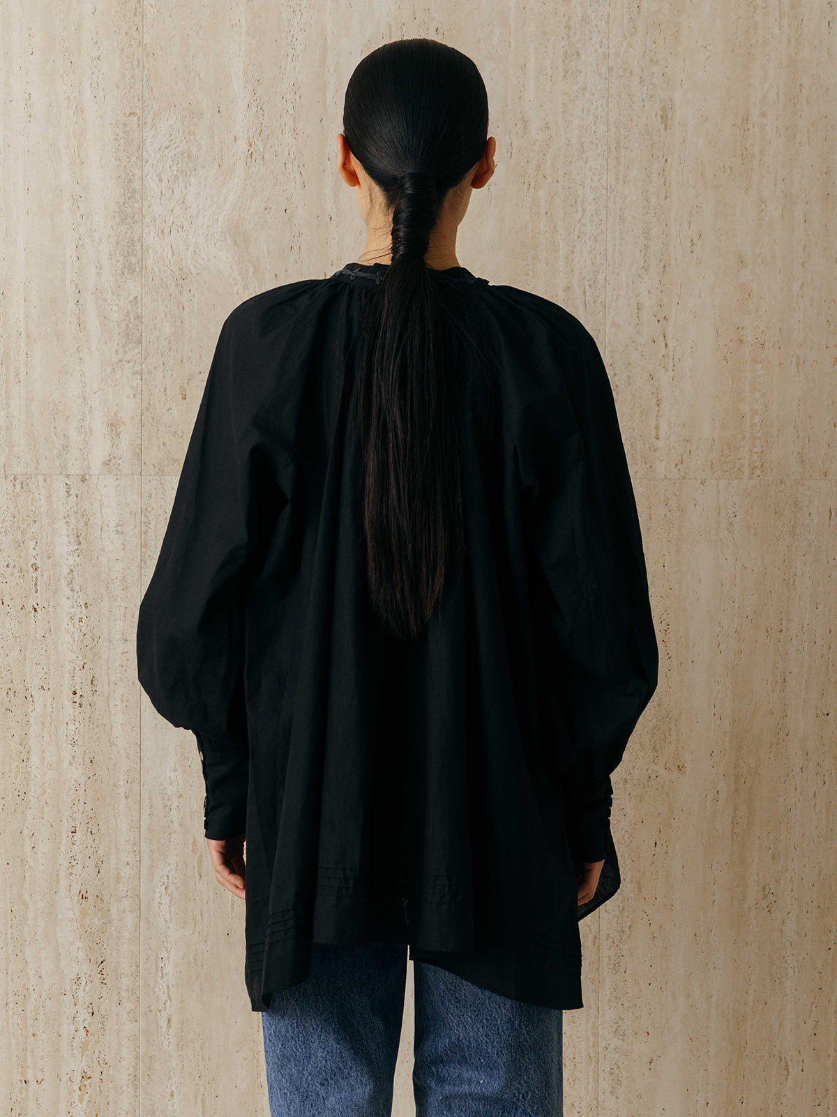 EMBROIDERY COLLAR GATHER BLOUSE