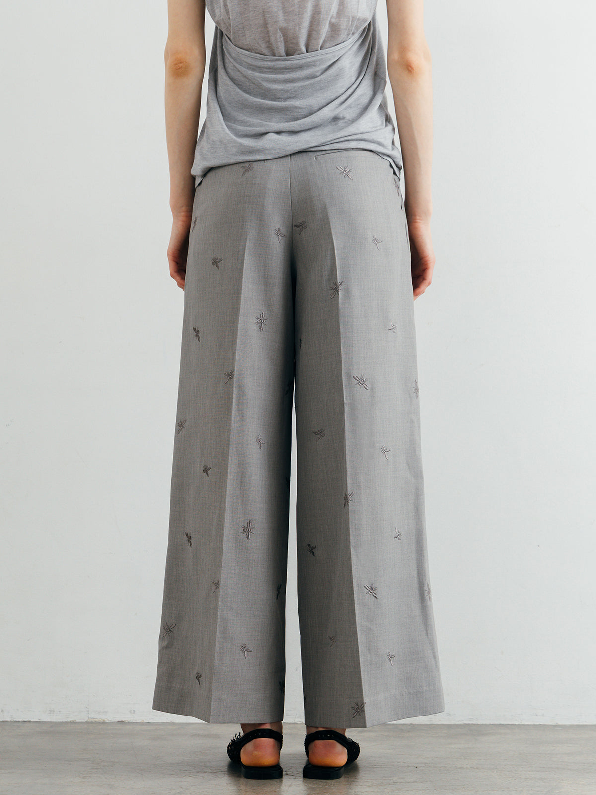 MOTIF EMBROIDERY PANTS