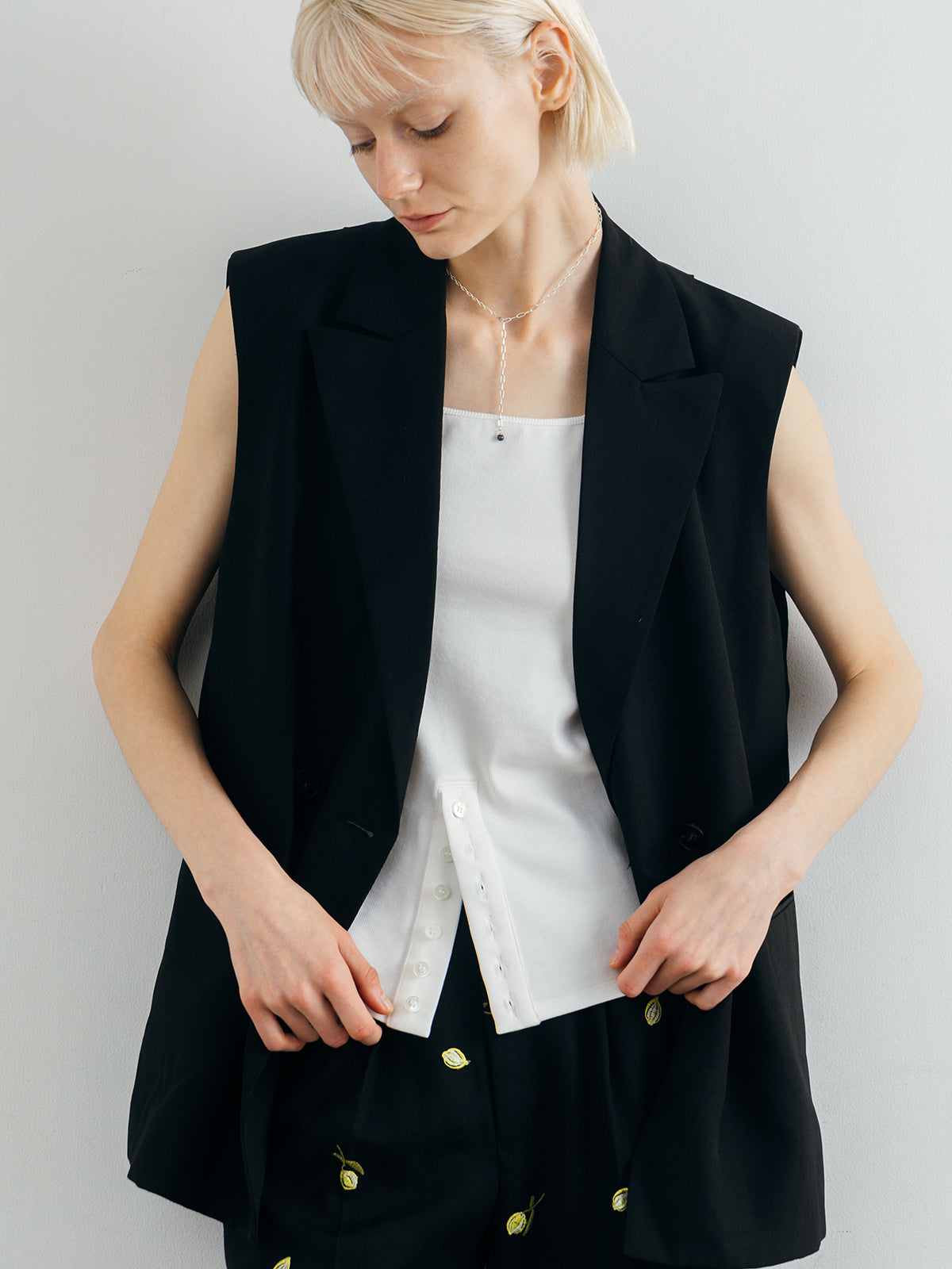 OVER SIZE DESIGN VEST