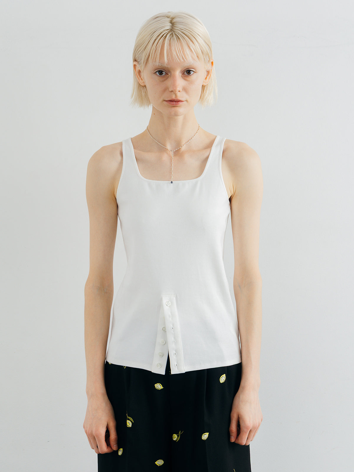 CUT TANK TOP