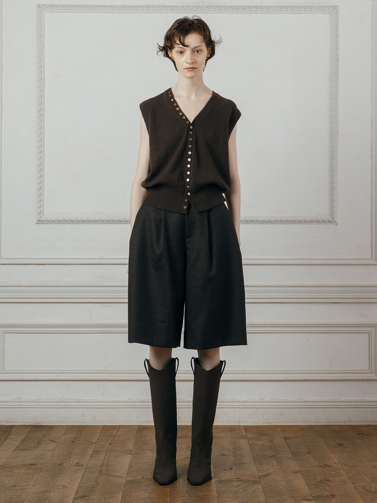 DESIGN BERMUDA SHORTS