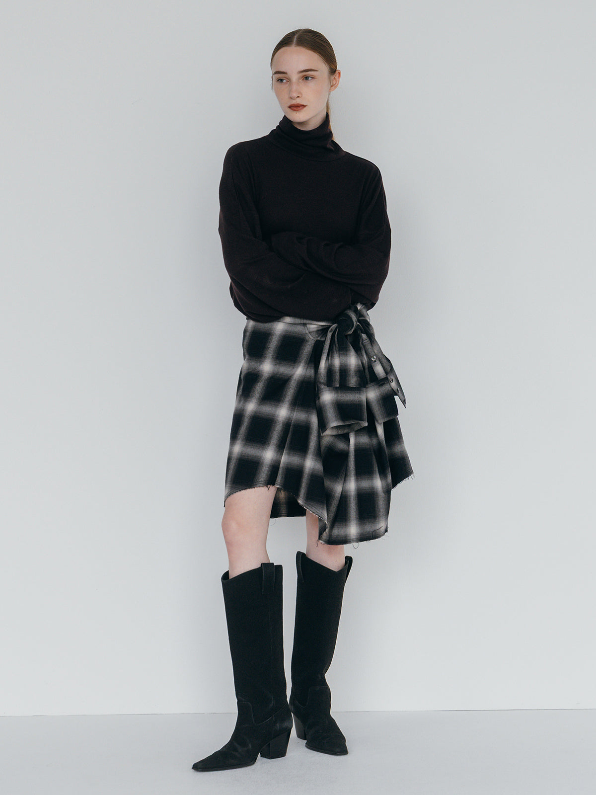 FINE WOOL OVER HIGH NECK TOPS