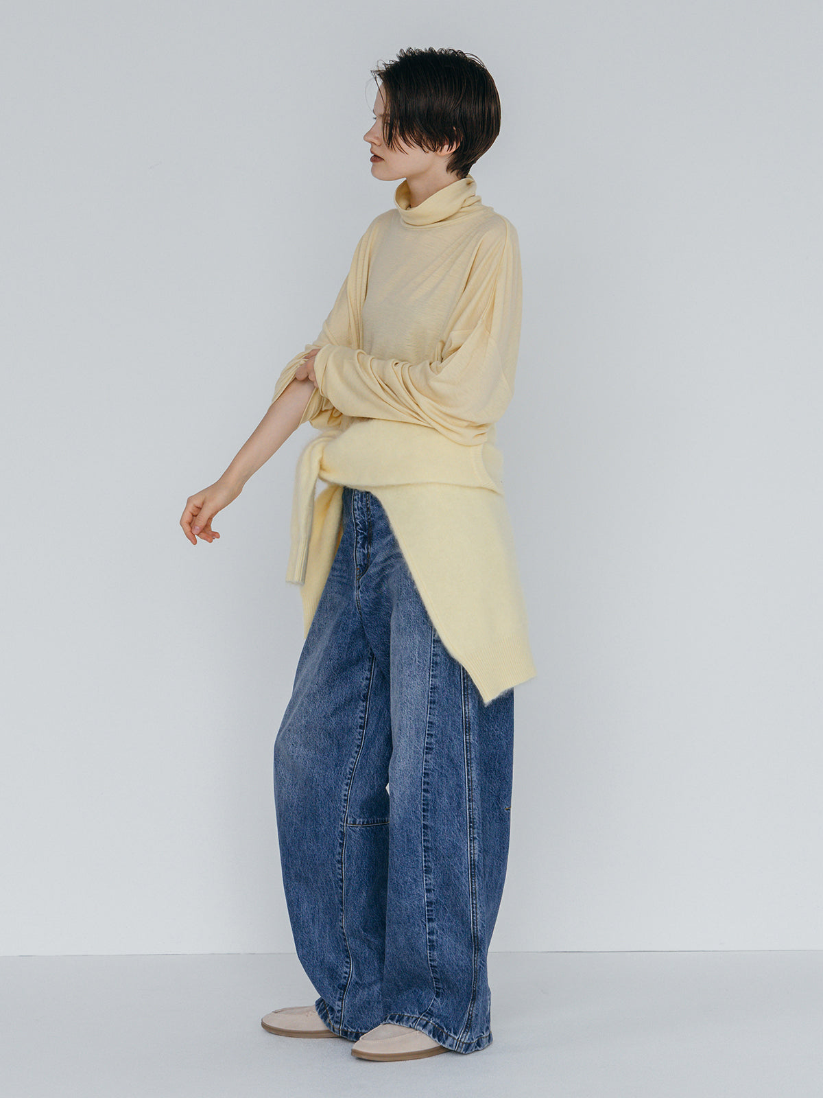 MINK FINISH V-NECK KNIT TOP