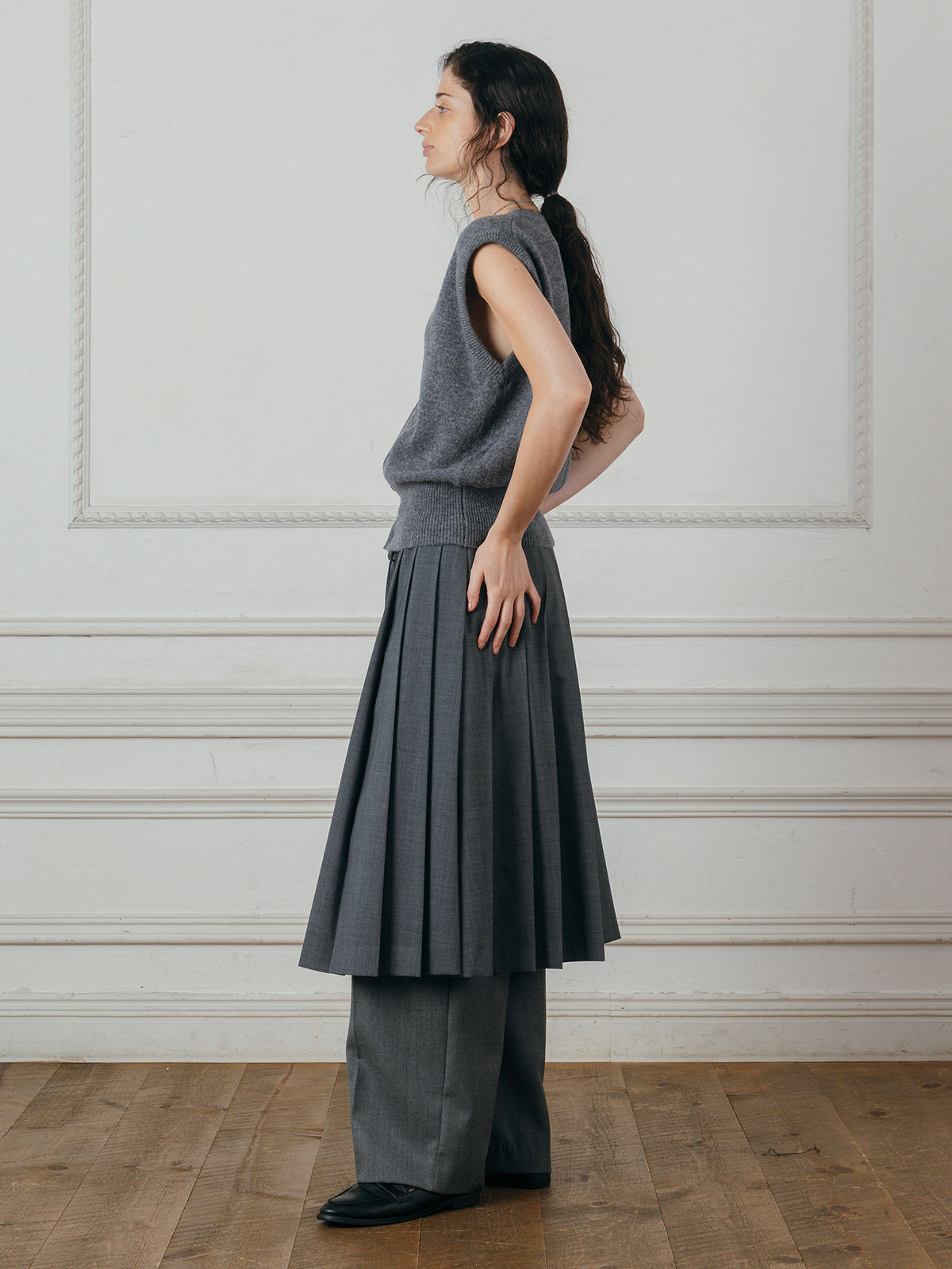 PLEATED MIDI SKIRT