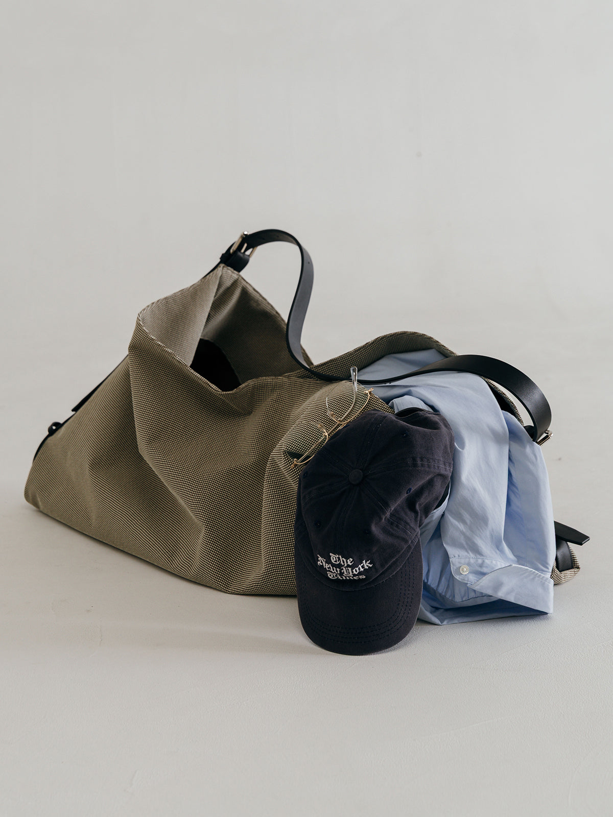 CHECK JQ MESSENGER BAG