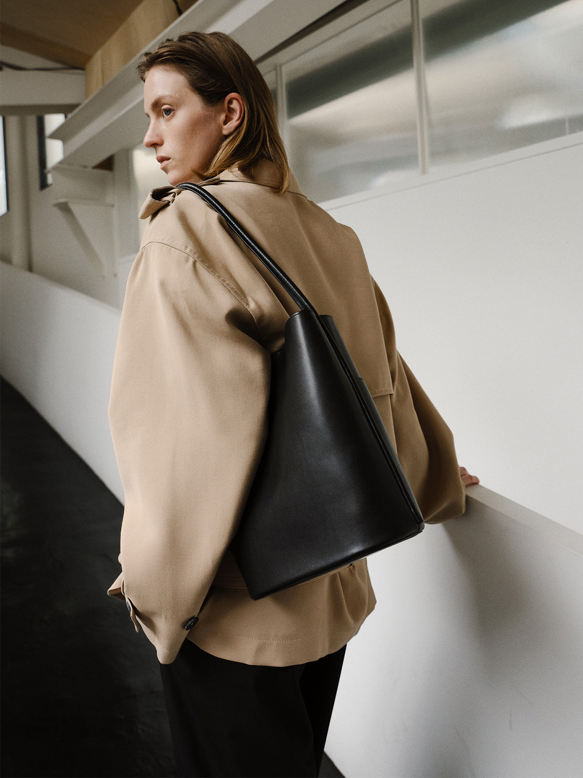 【ROH SEOUL】Medium Mug shoulder bag