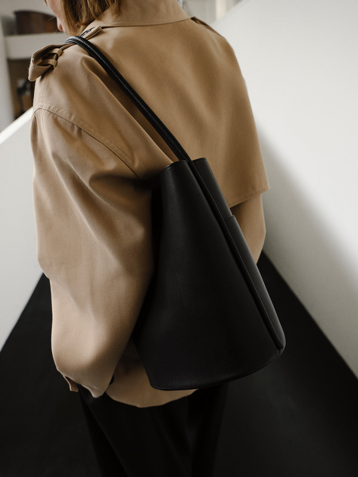 【ROH SEOUL】Medium Mug shoulder bag