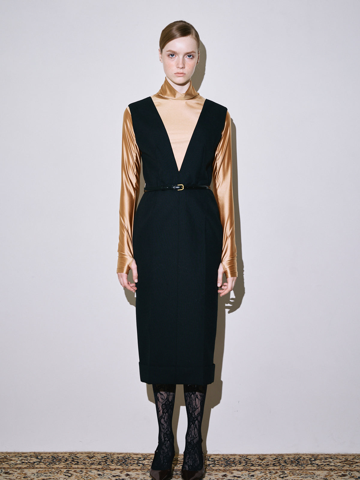 Deformation lace skirt