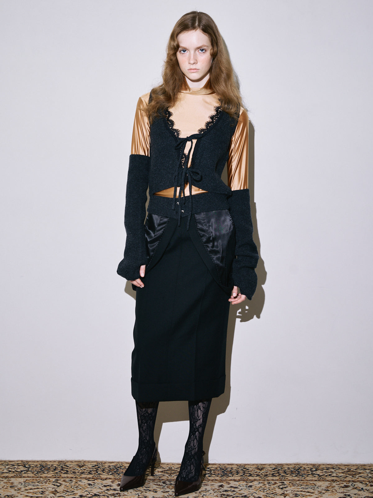 Deformation lace skirt