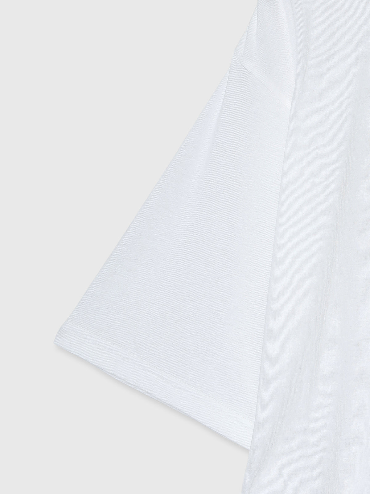 BROWSING CUT TOPS