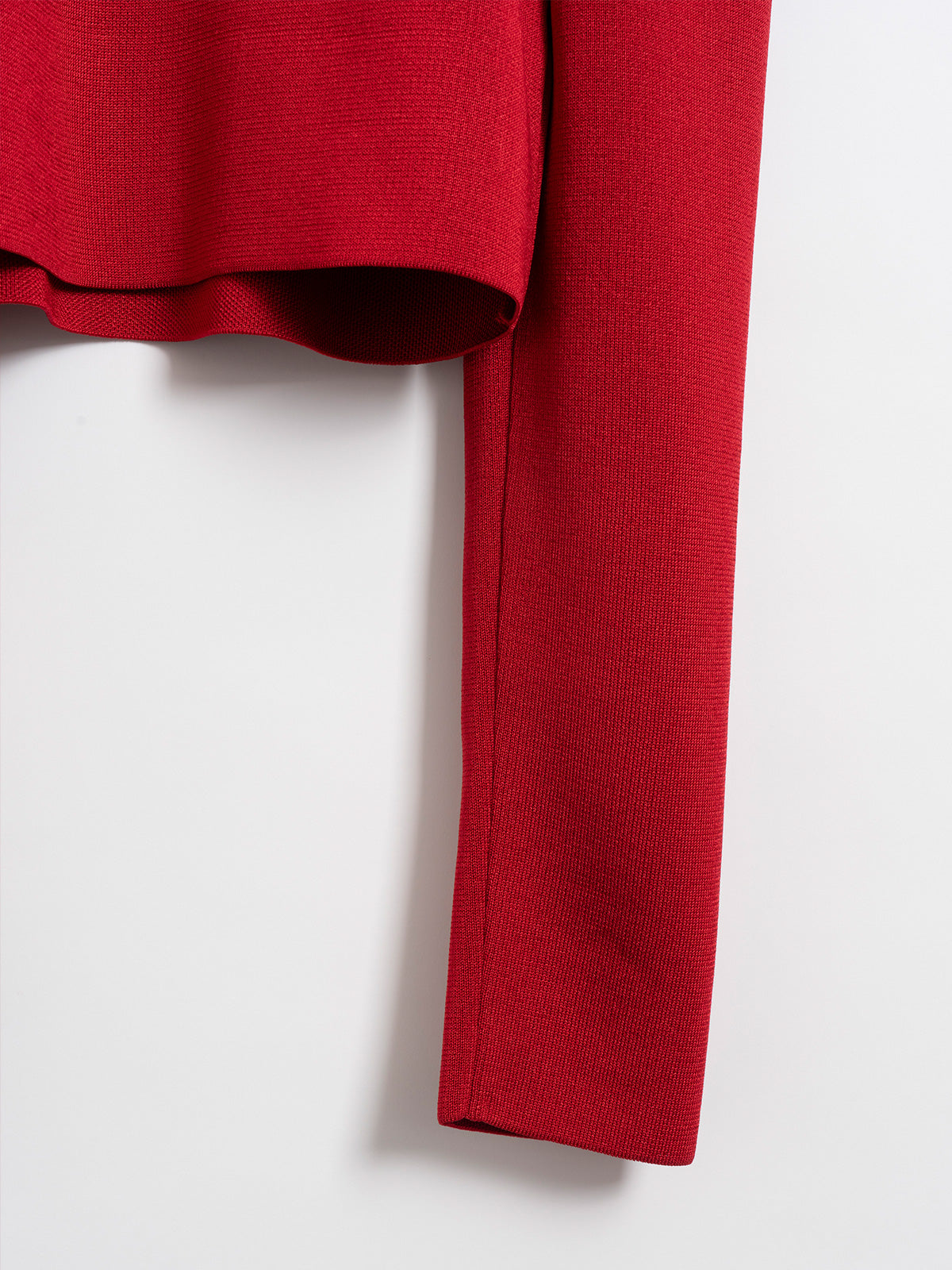 Statement shoulder knit