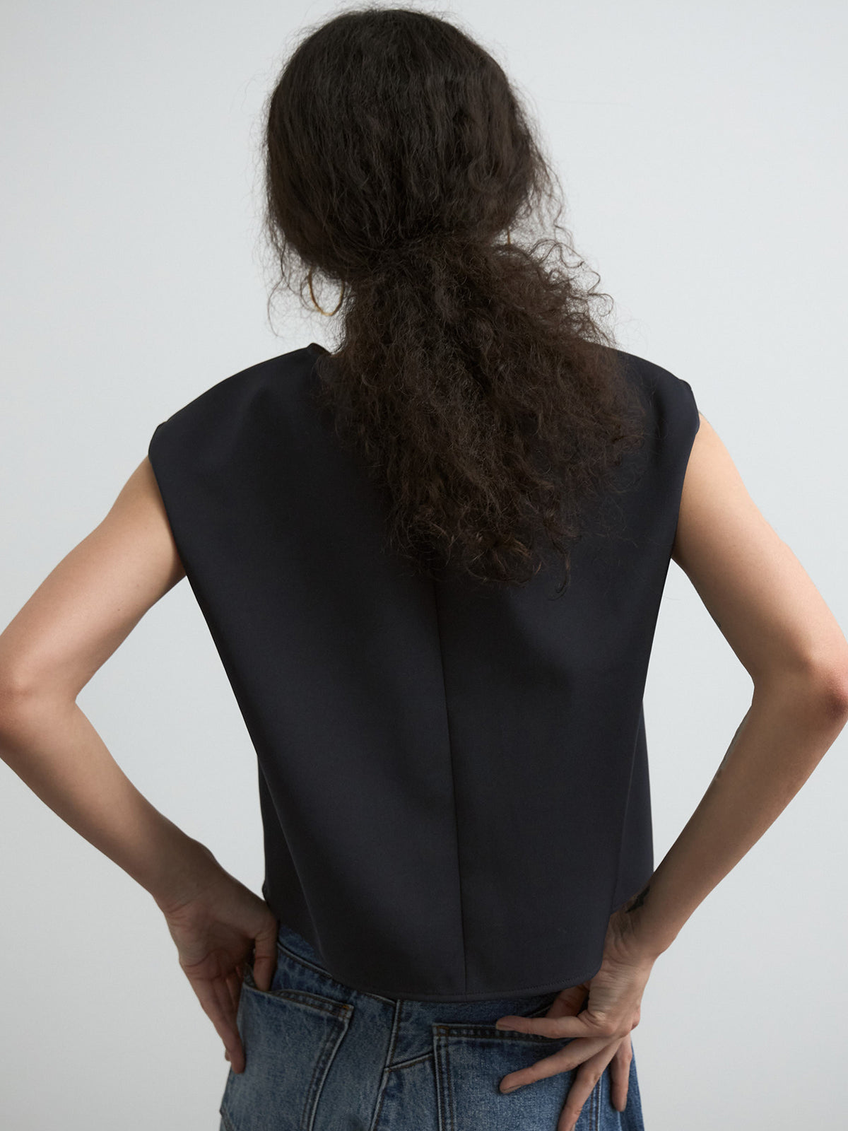 TIE VN BLOUSE