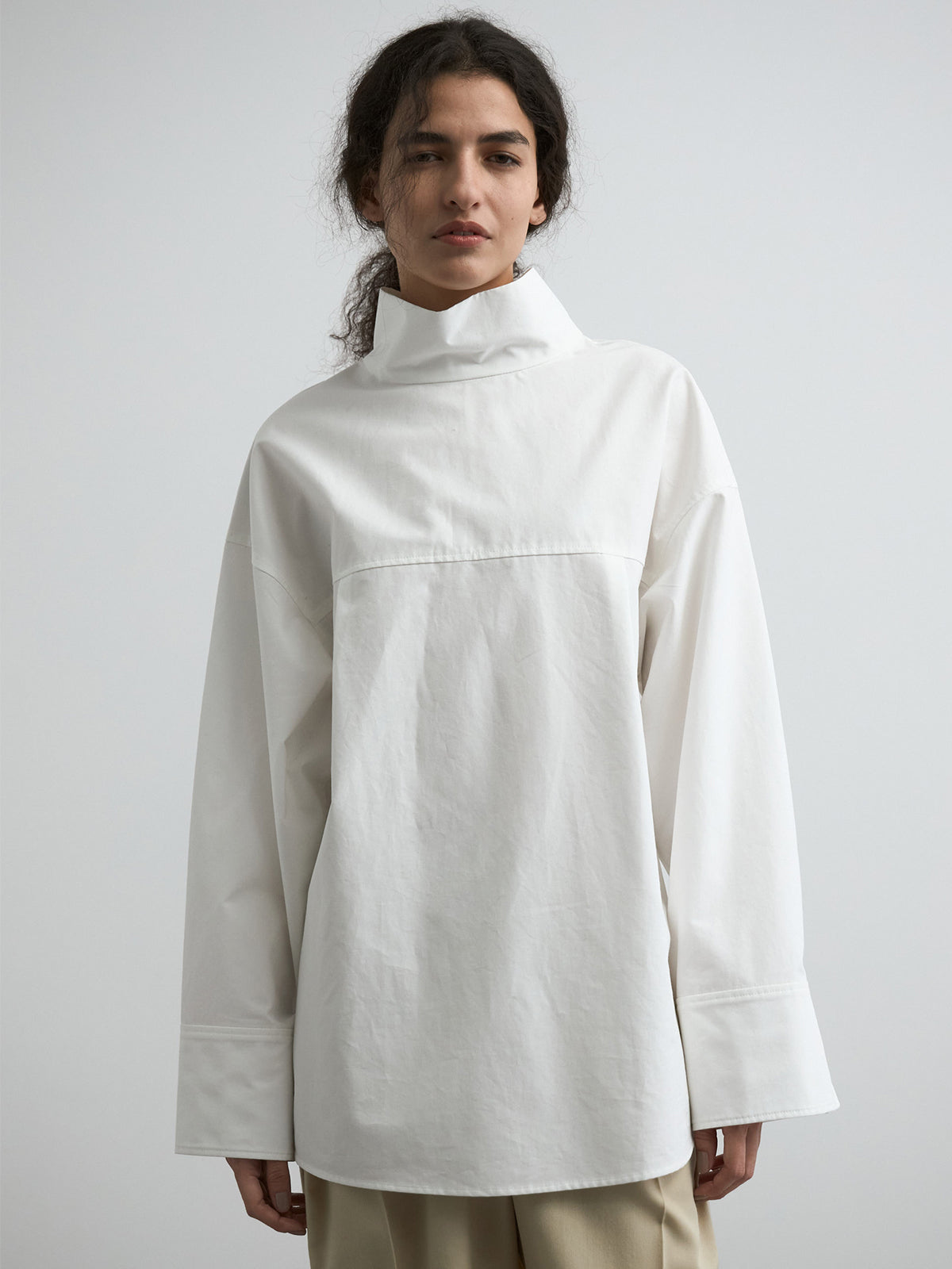 HIGH NECK BLOUSE